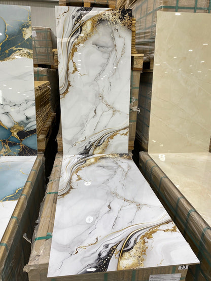 Flexibler dekorativer Wandbelag mit weißem Marmoreffekt 90 × 60 cm