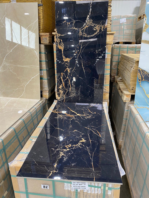 Flexibler dekorativer Wandbelag mit weißem Marmoreffekt 90 × 60 cm